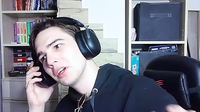 Snapshot of _Chris_Next_Door_ chatting on October 2, 2025, 3:04 pm  Chris Next Door  online show from October 2, 2025, 3:04 pm