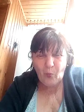 Apeesynka55211 online show from February 8, 2026, 1:09 pm