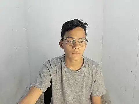 Deivi colins 23 online show from October 20, 2025, 12:24 am