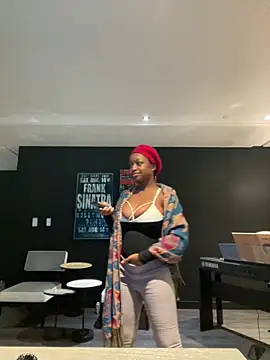 tia   fox online show from February 15, 2026, 2:23 am