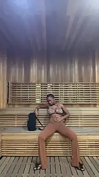 tia   fox online show from November 20, 2025, 1:45 pm