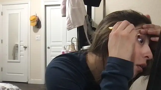 bunnygorl12 online show from March 7, 2026, 3:13 am