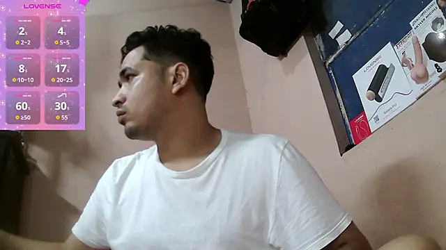 ThiagoDeseo online show from November 27, 2025, 3:18 am