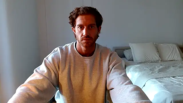 Snapshot of Italoalpha chatting on October 24, 2025, 9:19 am Italoalpha online show from October 24, 2025, 9:19 am