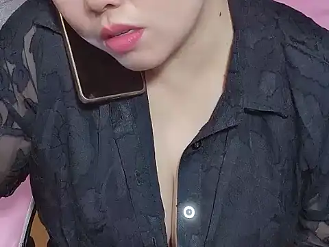 Snapshot of Sunna104 chatting on February 7, 2026, 3:42 pm Sunna104 online show from February 7, 2026, 3:42 pm