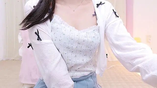 MAYU cha online show from October 3, 2025, 11:01 am