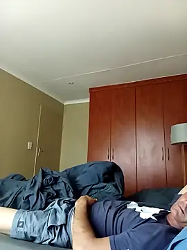 Snapshot of Rudiesny chatting on February 8, 2026, 12:14 pm Rudiesny online show from February 8, 2026, 12:14 pm