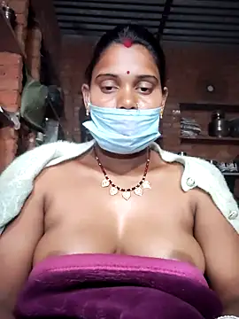 Katrina kaif143 online show from February 8, 2026, 5:43 pm