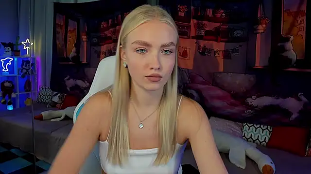 TessaGrays online show from October 31, 2025, 11:18 am