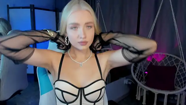 TessaGrays online show from November 29, 2025, 9:09 am