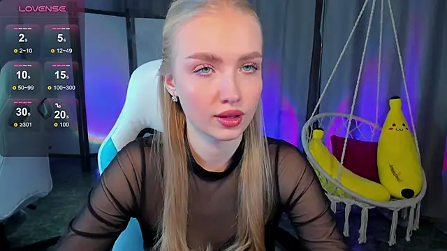 TessaGrays online show from February 9, 2026, 11:30 am