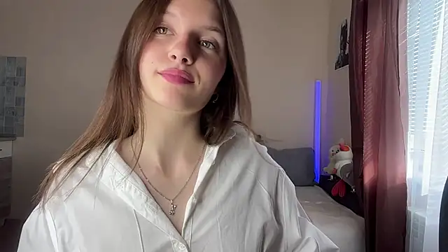 JanellHousen online show from July 9, 2026, 5:19 am