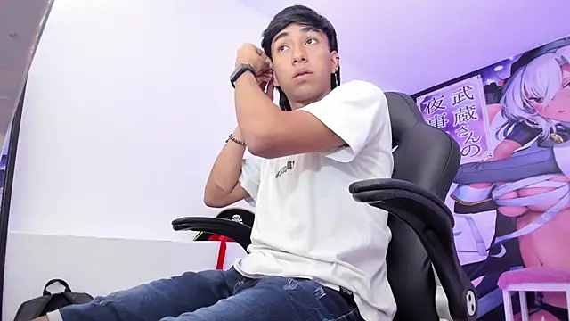 Snapshot of Austin_Booy chatting on October 11, 2025, 8:21 pm Austin Booy online show from October 11, 2025, 8:21 pm