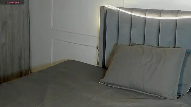 luxuryheaven 8 online show from October 29, 2025, 5:50 am