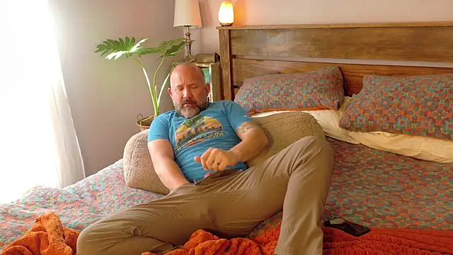 fuckadilf online show from December 4, 2025, 3:00 pm