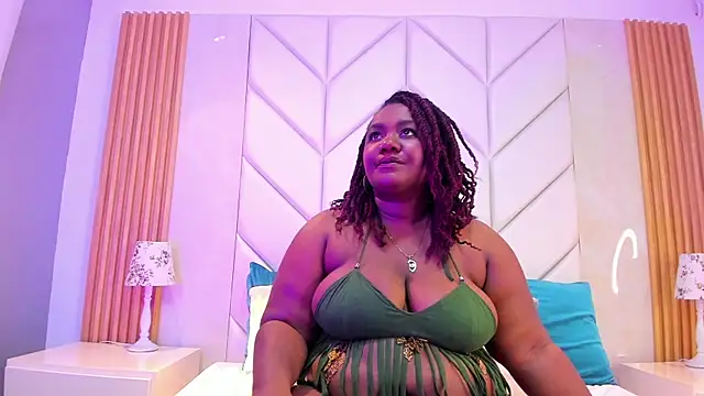 EmmaBrantt online show from July 22, 2026, 4:14 am