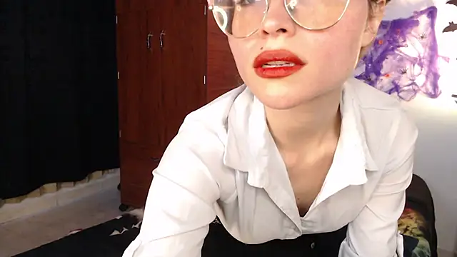 Alessandra Shayk666 online show from October 7, 2025, 8:10 pm