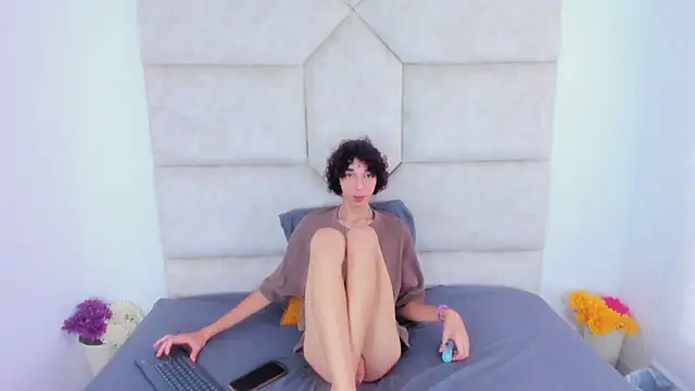 Scaarlett 22  online show from November 15, 2025, 5:39 pm