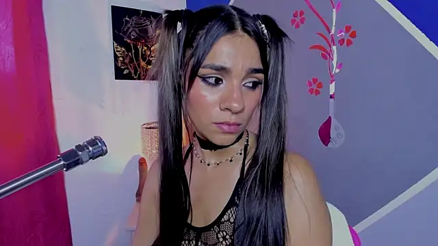 susi hot13 online show from November 15, 2025, 8:24 pm