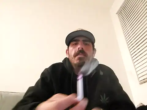 hoociedaddy24 online show from December 21, 2025, 4:47 am