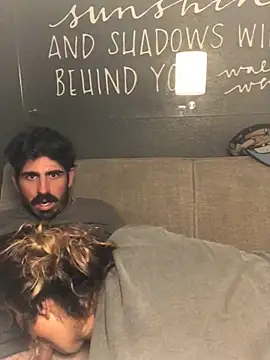 hoociedaddy24 online show from December 18, 2025, 9:03 am