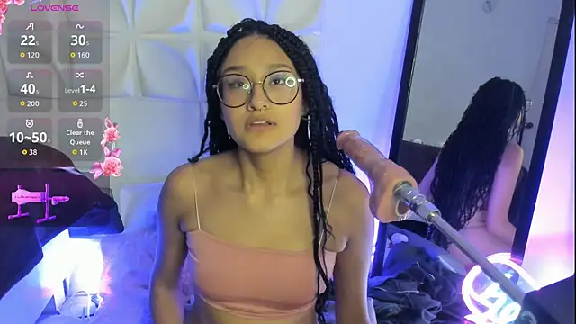 KhalifaDreamss online show from October 15, 2025, 5:06 am