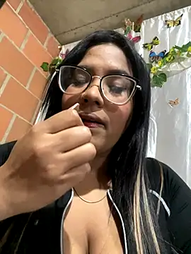 Snapshot of Mery_Sexx chatting on October 13, 2025, 3:41 am Mery Sexx online show from October 13, 2025, 3:41 am