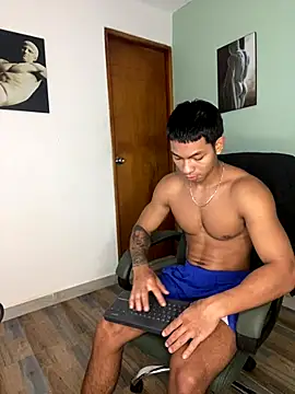 Snapshot of jackson_cruz chatting on December 17, 2025, 8:58 pm jackson cruz online show from December 17, 2025, 8:58 pm