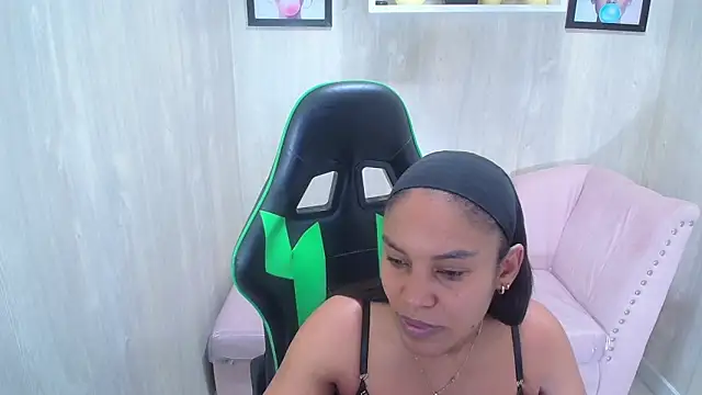 kamala a online show from November 14, 2025, 3:10 am