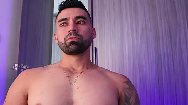 SOY MIKE online show from November 9, 2025, 3:27 pm