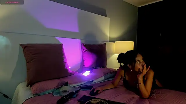 Snapshot of Dylan_Katte chatting on February 25, 2026, 10:09 pm Dylan Katte online show from February 25, 2026, 10:09 pm