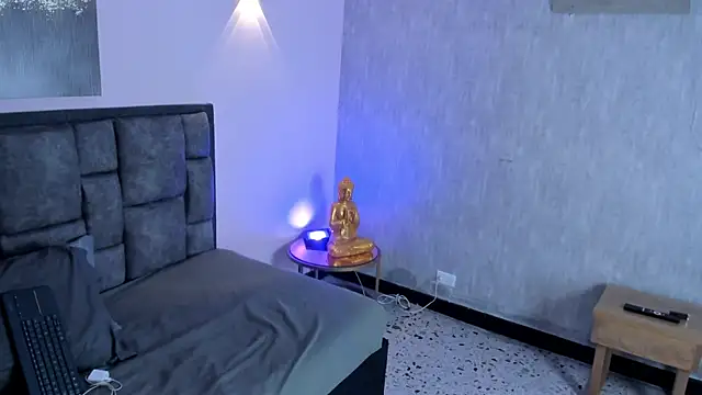 Xiomara Stwart online show from January 15, 2026, 1:20 am