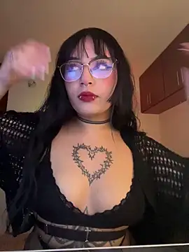 Hinatamoon  online show from November 15, 2025, 6:06 am