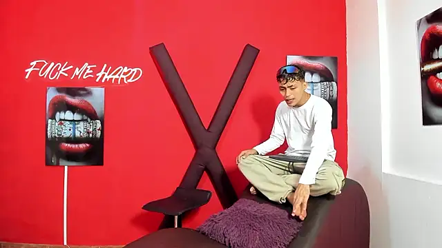 VERY HOT GUYS online show from March 27, 2026, 7:15 pm