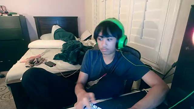 youngasianboy2007 online show from October 22, 2025, 2:11 am