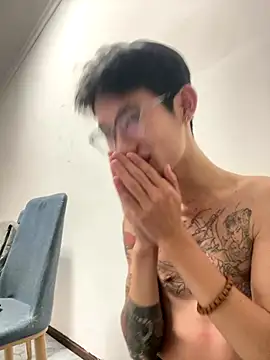 Cate-boy online show from October 31, 2025, 12:24 pm