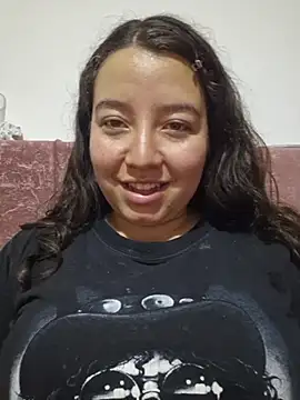 Snapshot of annyaparis chatting on February 7, 2026, 4:53 am annyaparis online show from February 7, 2026, 4:53 am