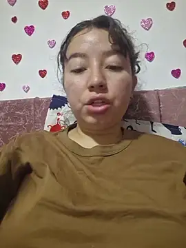 Snapshot of annyaparis chatting on February 26, 2026, 12:10 am annyaparis online show from February 26, 2026, 12:10 am