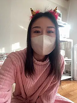 Snapshot of mia2_jp chatting on February 2, 2026, 11:37 pm mia2 jp online show from February 2, 2026, 11:37 pm