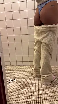 Snapshot of latingangsex chatting on February 27, 2026, 12:44 am latingangsex online show from February 27, 2026, 12:44 am