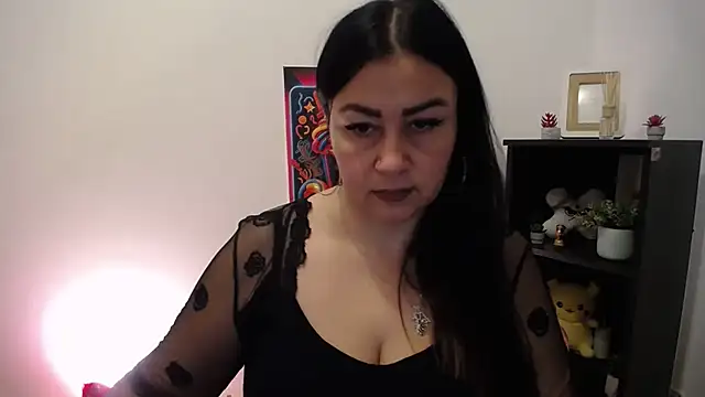 Snapshot of Melanka_milka chatting on October 3, 2025, 8:49 am Melanka milka online show from October 3, 2025, 8:49 am