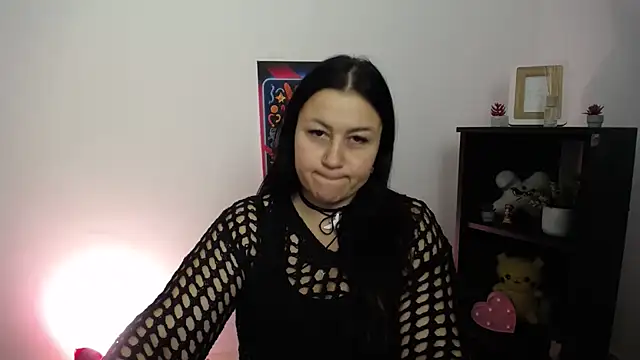 Snapshot of Melanka_milka chatting on October 2, 2025, 8:40 am Melanka milka online show from October 2, 2025, 8:40 am