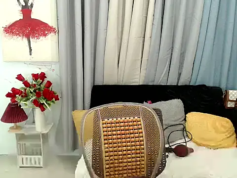 xAsianTOPModelx online show from October 26, 2025, 1:39 am