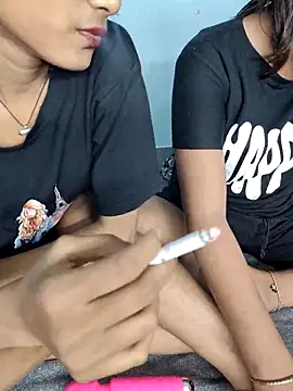 Snapshot of Unique_girls90 chatting on March 7, 2026, 1:49 pm Unique girls90 online show from March 7, 2026, 1:49 pm