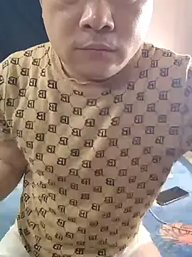 Snapshot of han515319 chatting on February 27, 2026, 11:43 am han515319 online show from February 27, 2026, 11:43 am