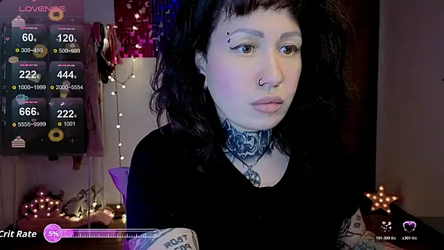 Senorita  Dakota online show from November 29, 2025, 9:37 pm