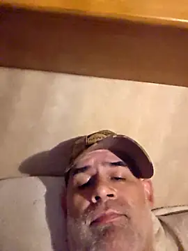 DeeBestEver online show from April 22, 2026, 3:13 am