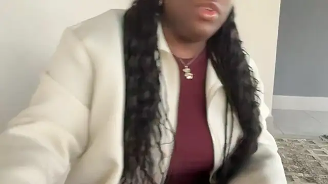 nanaisbackk online show from December 20, 2025, 8:17 am