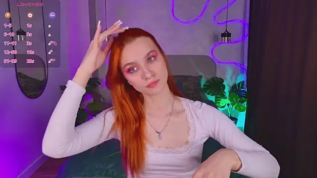 PollyMayer online show from June 11, 2026, 8:50 pm