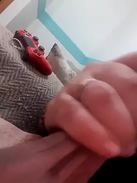 Tiktoker04 online show from October 2, 2025, 2:31 pm